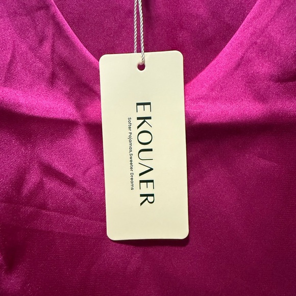 Pink Satin Sleeveless Top NWT - Picture 3 of 6
